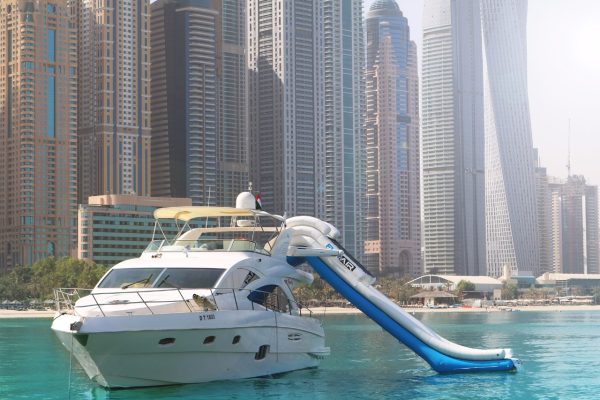 Yacht Rental Dubai – See the Marina From the Comfort of Your Own Home