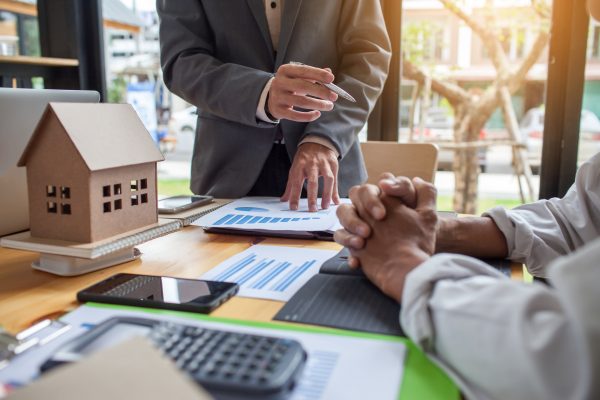 The Real Estate Landscape: Inside the Role of an Estate Agent