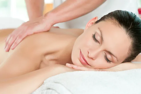 The Benefits of Business Trip Massages: Relaxation and Productivity on the Go